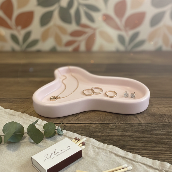 Handcrafted Jesmonite Catch All Tray in Clover Design - handmade home fragrance gift