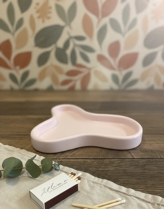 Handcrafted Jesmonite Clover Trinket Tray - Kind Gifts Co.