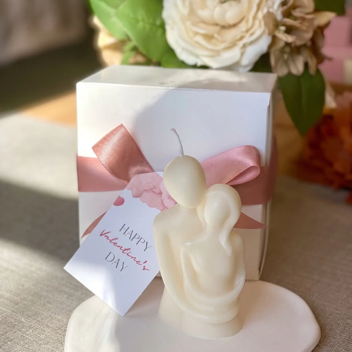 Cuddling Couple Candle | For Those Cozy Moments - handmade home fragrance gift
