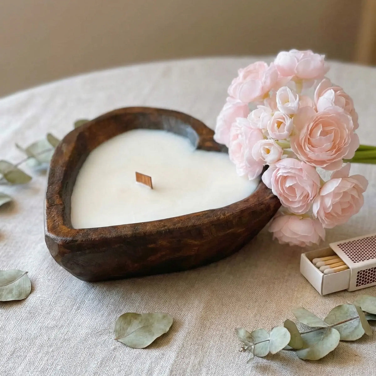 Endless Love Wooden Candle for Romantic Ambiance - handmade home fragrance gift
