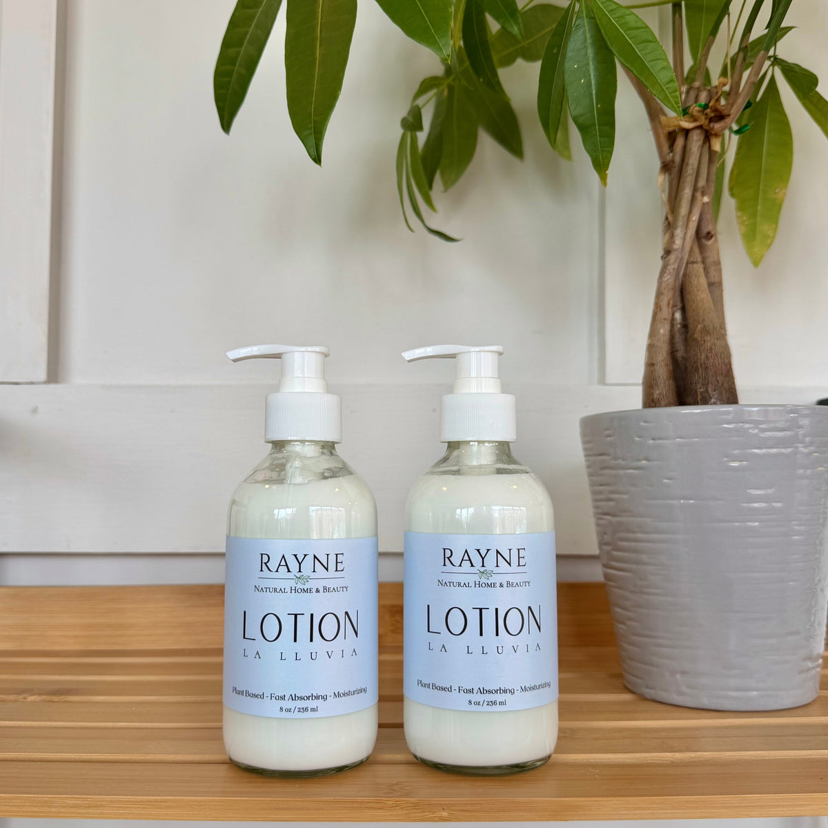 La Lluvia Moisturizing Body Lotion - Brazilian Jasmine & Pink Dragonfruit