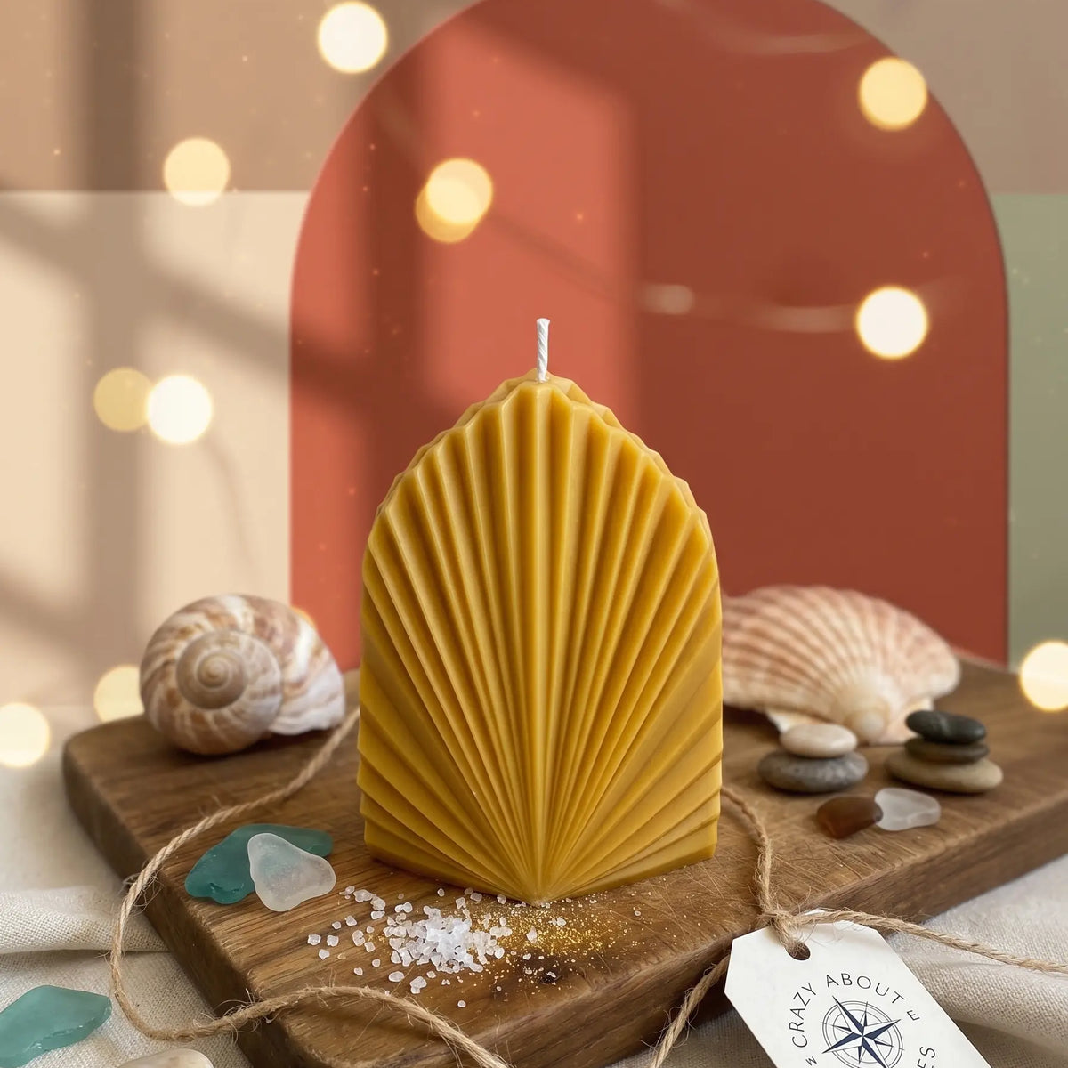 Minimalist Palm Leaf Candle - handmade home fragrance gift