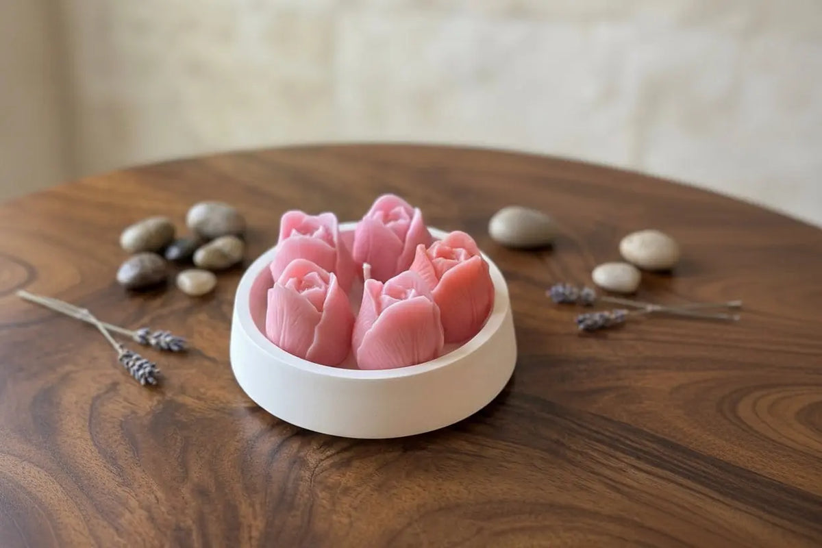 The Tulip Blossom Candle | Hand-Poured Luxury - handmade home fragrance gift
