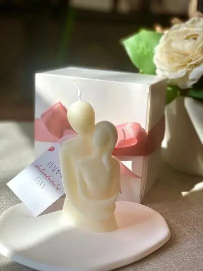Cuddling Couple Candle | For Those Cozy Moments - handmade home fragrance gift