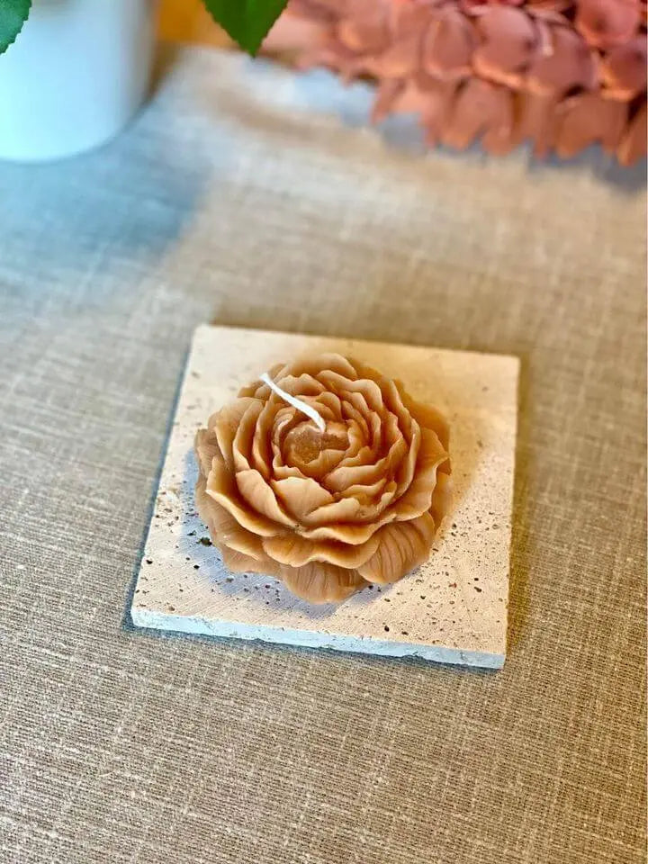 Peony Scented Candle — The Essence of Elegant Luxury - handmade home fragrance gift
