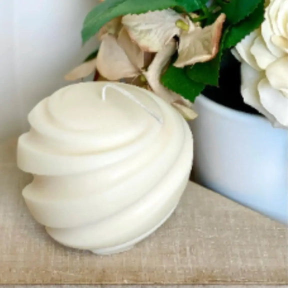 Swirl Candle | Minimalist Creation - handmade home fragrance gift
